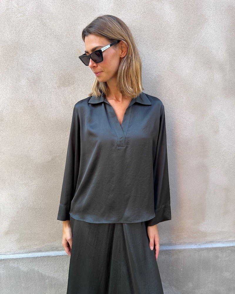 Model billede af Gerard Darel Alina Blouse Khaki