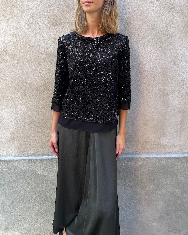 Model billede af Gerard Darel Alienor sort bluse