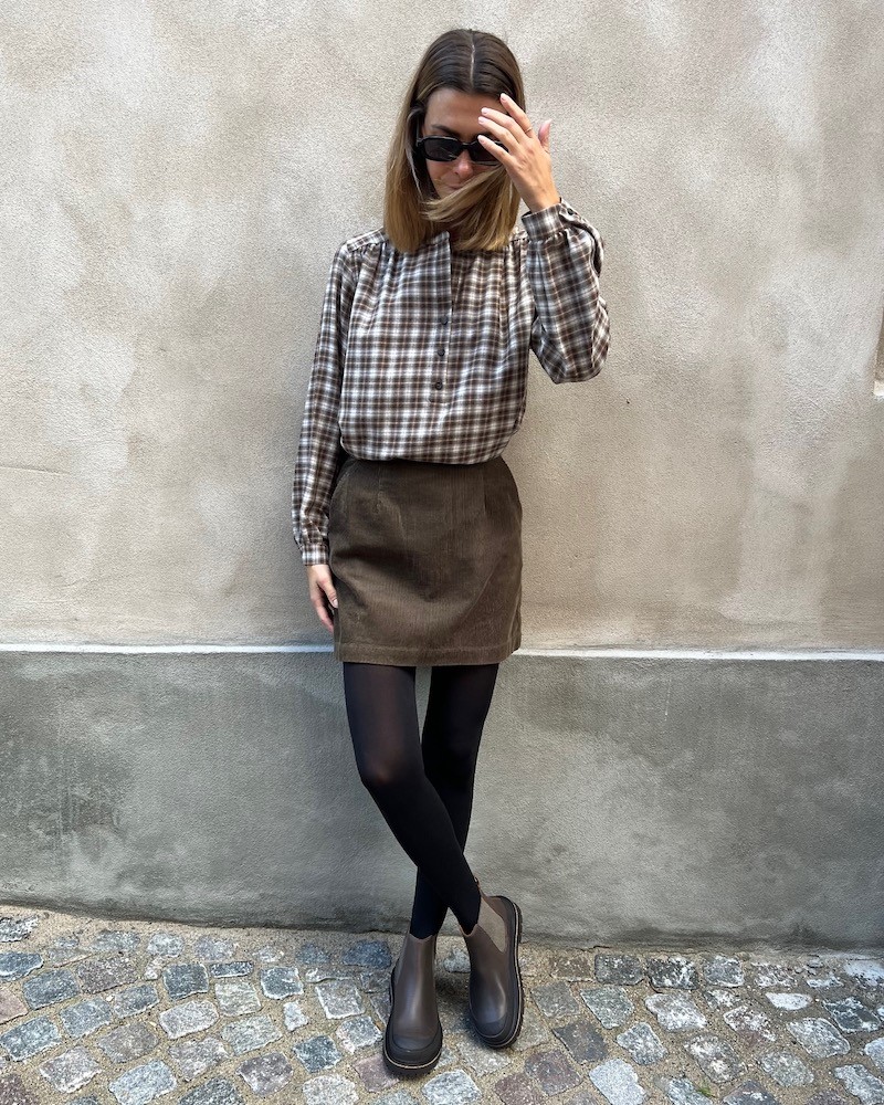 Model billede af Aiayu Mini Skirt Corduroy Bark