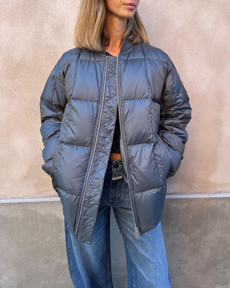 Model billede af Lempelius Nal Down Jacket Iron Grey