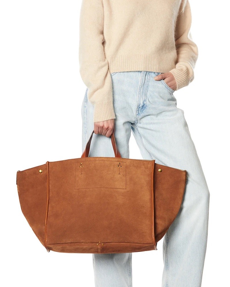 Jerome Dreyfuss Leon L Split Suede Caramel maxi tote på model