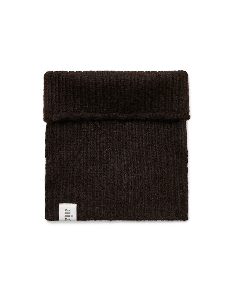 Pack shot af Aiayu Nellie Neck Warmer Pure Chocolate mørkebrun