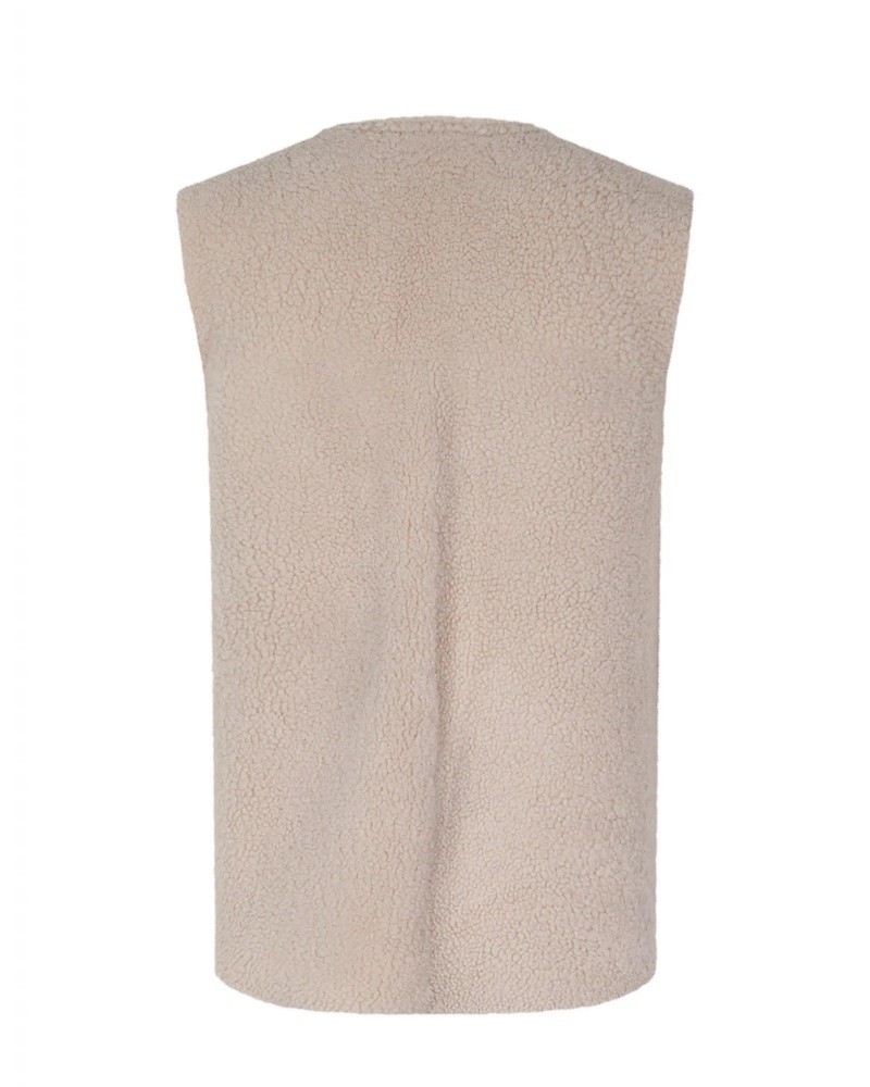 Pack shot af Benedikte Utzon Heidis Beige vendbar rulamsvest  bagfra
