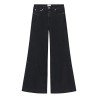 Pack shot af Closed Glow Up Jeans Black C21004-02F-2A på neutral baggrund