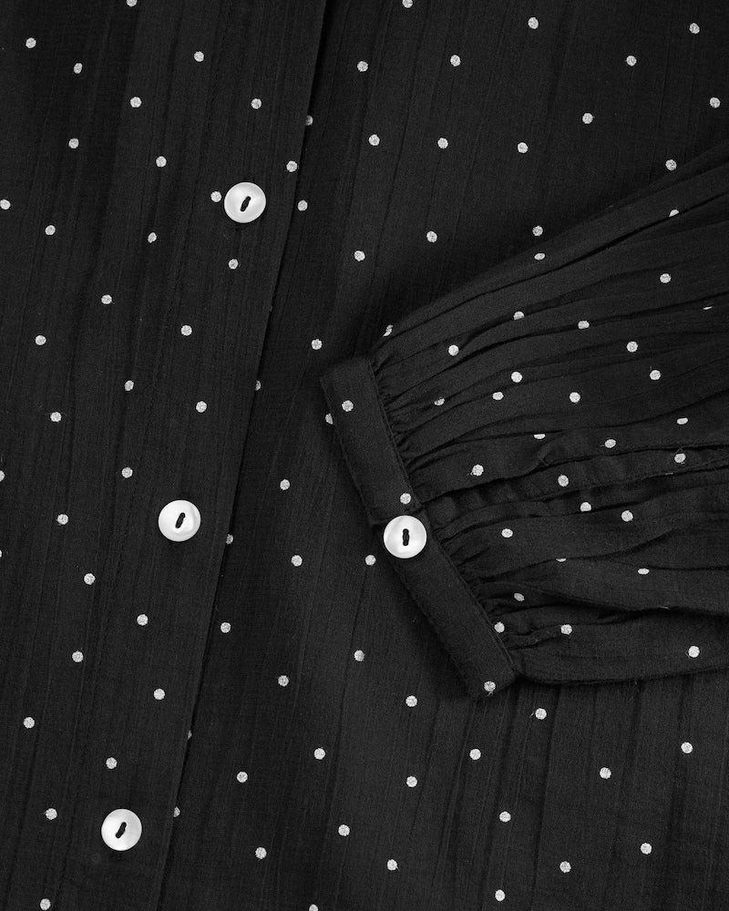 Close up af Skall Studio Hannah Shirt Black White Dot