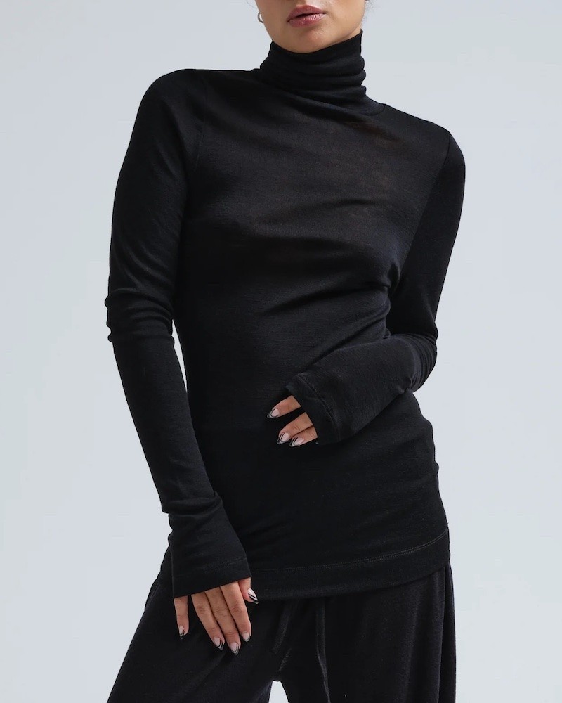 Model billede af Seamless Basic Lola Wool Roll Neck Black