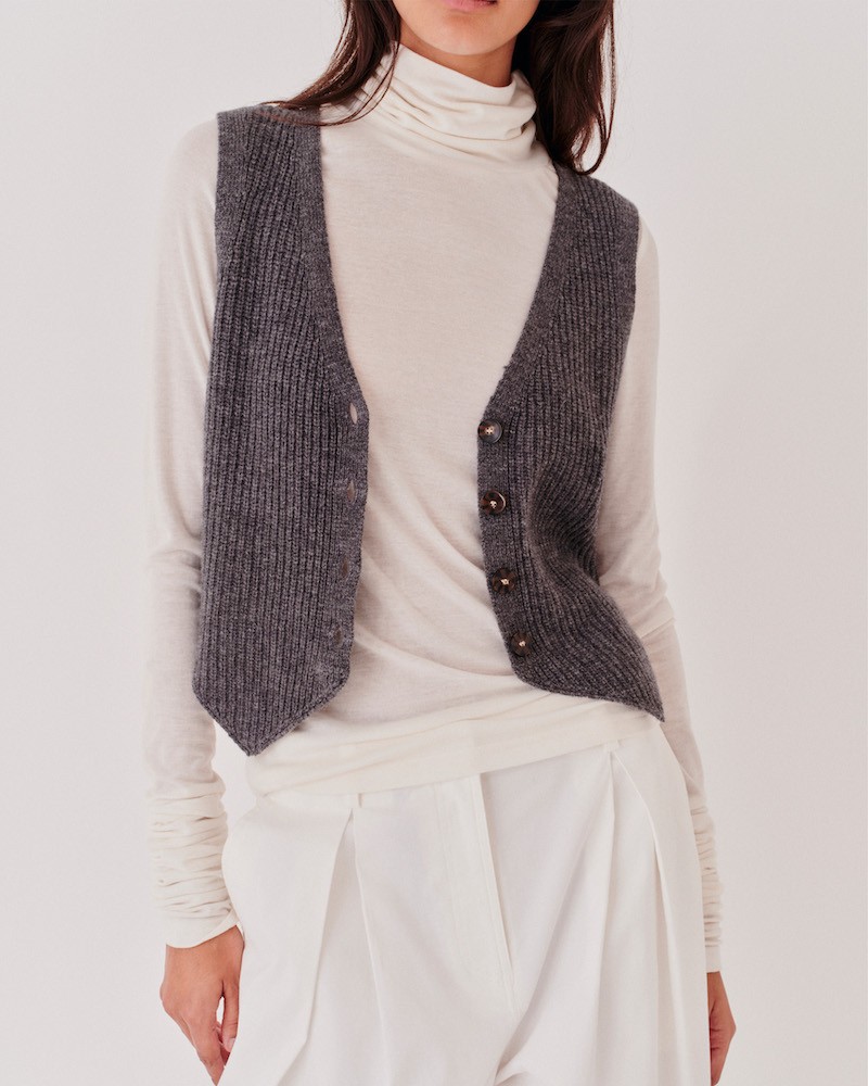 Model billede af The Garment Como Rib Vest Grey Melange