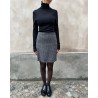 Harris Wharf London Mini Skirt Salt  & Pepper Herringbone nederdel på model