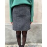 Model billede af Harris Wharf London Mini Skirt Salt  & Pepper Herringbone