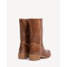 Pack shot af Dico Copenhagen Julia Escovado Boots Cognac bagfra