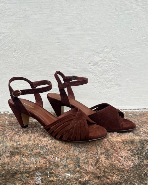Anonymous Copenhagen Hermine Sandal Calf Suede Chocolate
