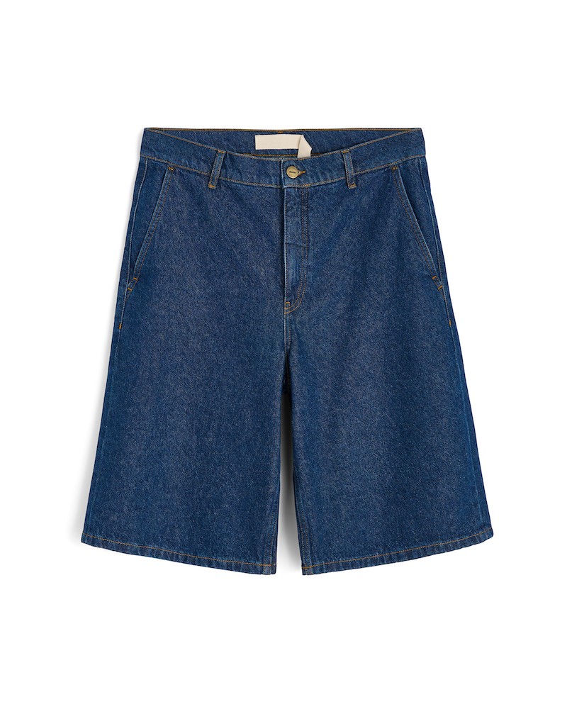 Pack shot af Aiayu Carlo Denim Shorts Mid Blue på neutral baggrund