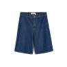 Pack shot af Aiayu Carlo Denim Shorts Mid Blue på neutral baggrund