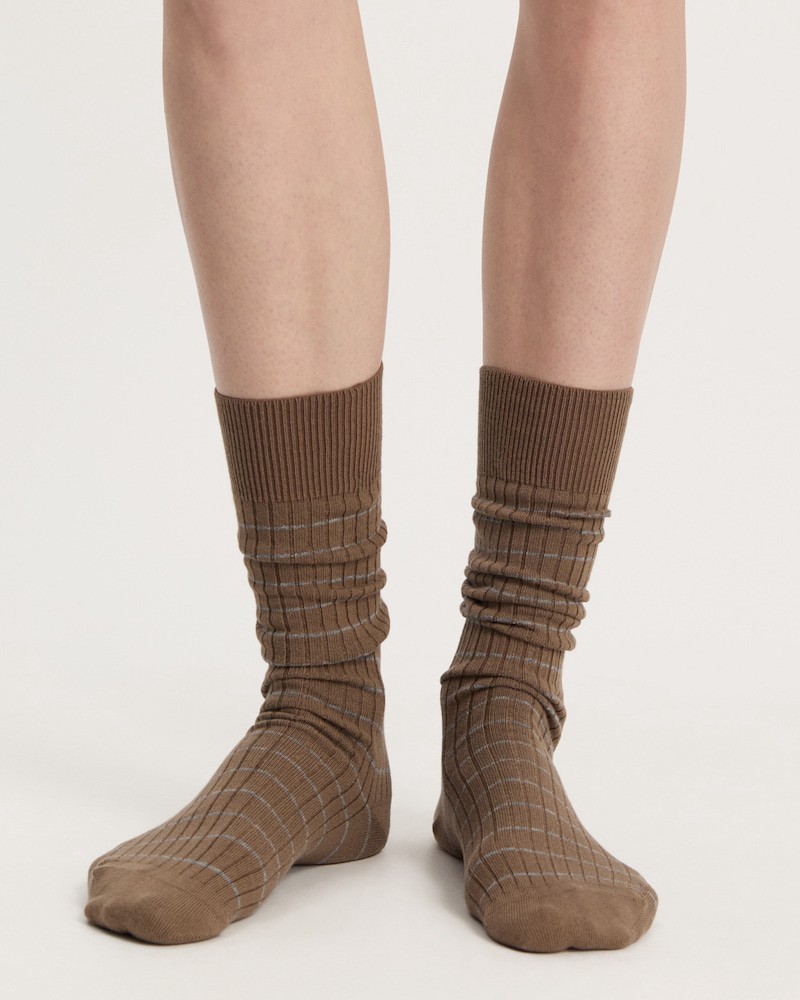 Model billede af Aiayu Cotton Long Socks Mix Chestnut