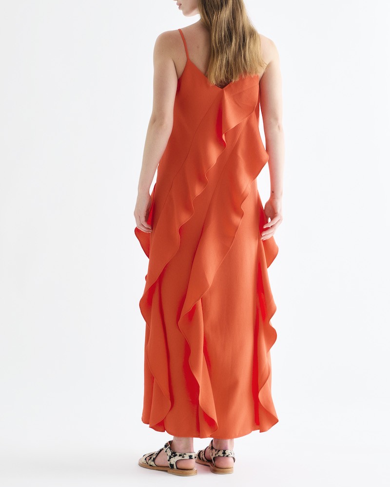 Lovechild 1979 Edith Dress Fiery Red på model set bagfra