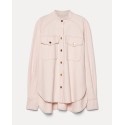 Pack shot af Forte Forte Cavalry Denim Shirt Peonia på neutral baggrund