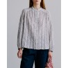 Model billede af Apof Nicole Shirt Provence Cream