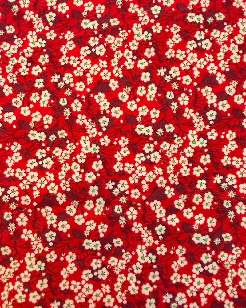 Close up af liberty print Apof Palma Bandana Belle White/Mitsi Valeria