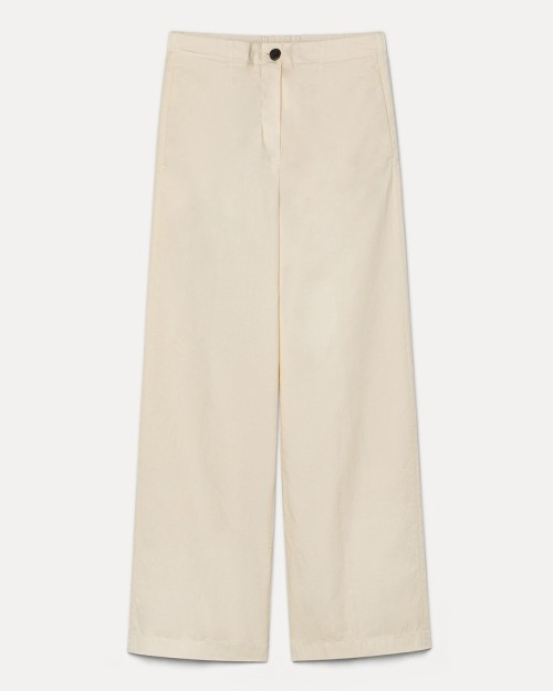 Pack shot af Pomandére Pants Chalk på neutral baggrund