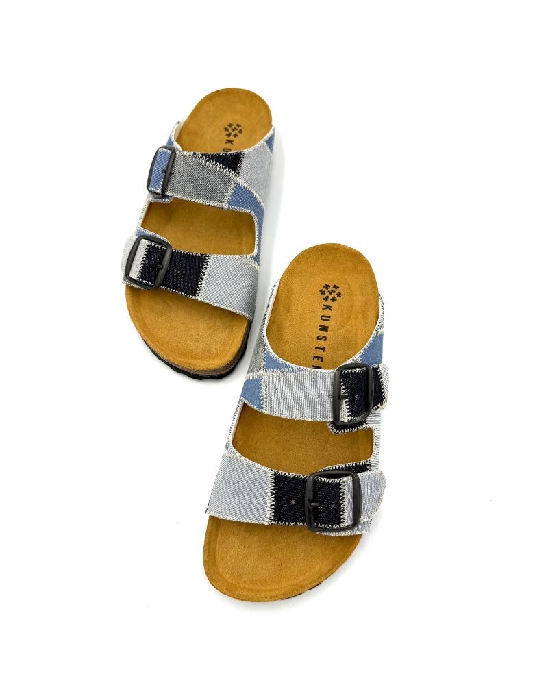 Packk shot af Kunsten Thora Sandal Denim Patchwork sandaler