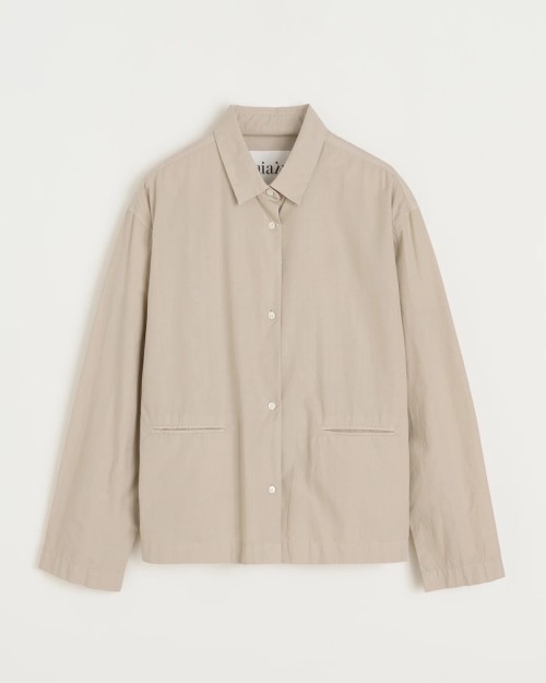 Pack shot af Aiayu Atla Shirt Dried Herb