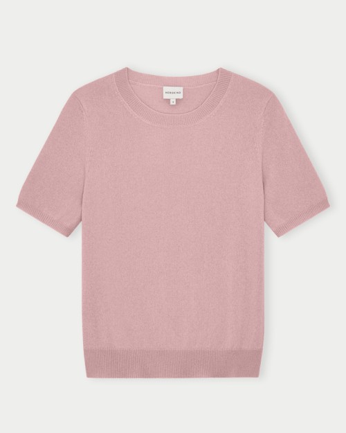 Pack shot af Herskind Thora Knit Cashmere T-shirt Soft Pink på neutral baggrund