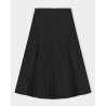 Pack shot af Herskind Greta Skirt Black sort nederdel på neutral baggrund