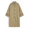 Pack shot af Aiayu Jo Coat Twill Classic Khaki på neutral baggrund