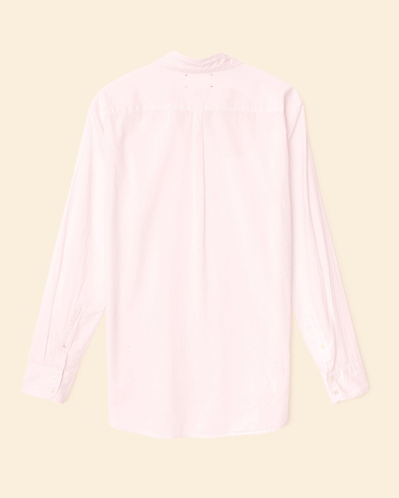 Pack shot af Xirena Beau Shirt Pale Rose bagfra