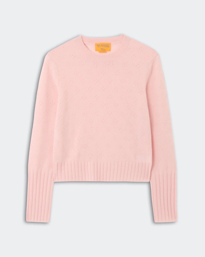 Pack shot af Guest In Residence Compass Shrunken Crew Powder Pink på neutral baggrund