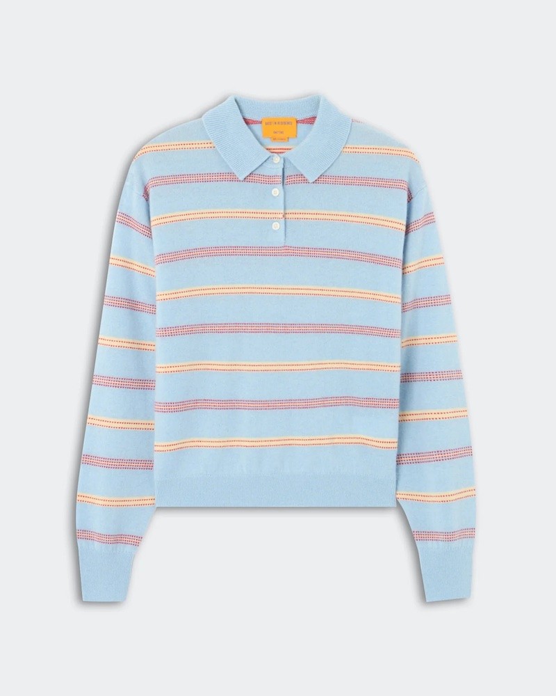 Pack shot af Guest In Residence Collegiate Stripe Polo Clear Sky på neutral baggrund