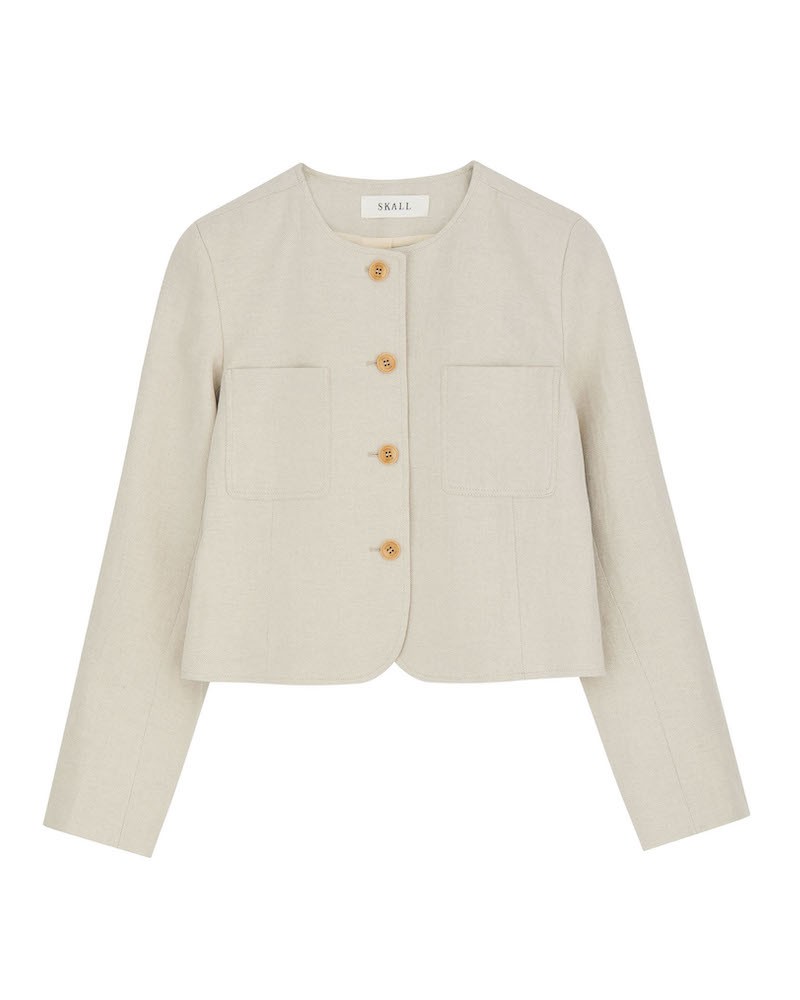 Pack shot af Skall Studio Clementine Jacket Natural på neutral baggrund