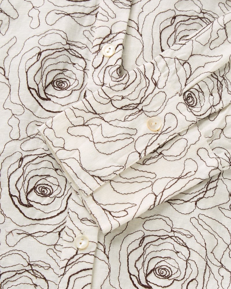 Close up af Skall Studio Fauna Shirt Ecru