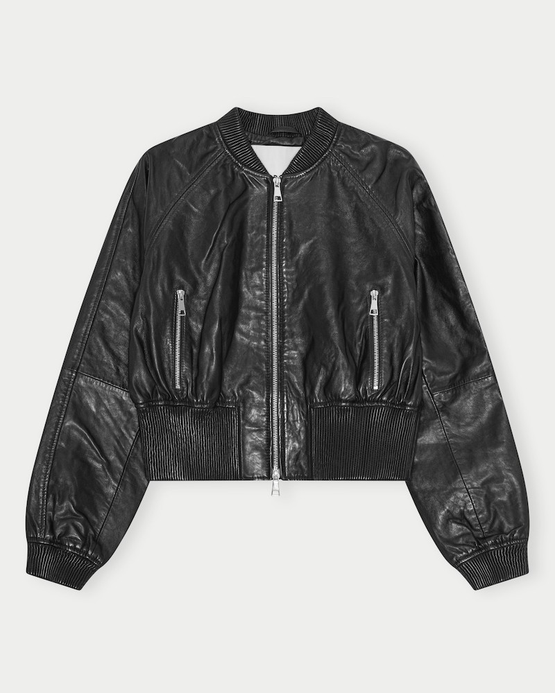 Pack shot af Herskind Dario Leather Jacket Black på neutral baggrund