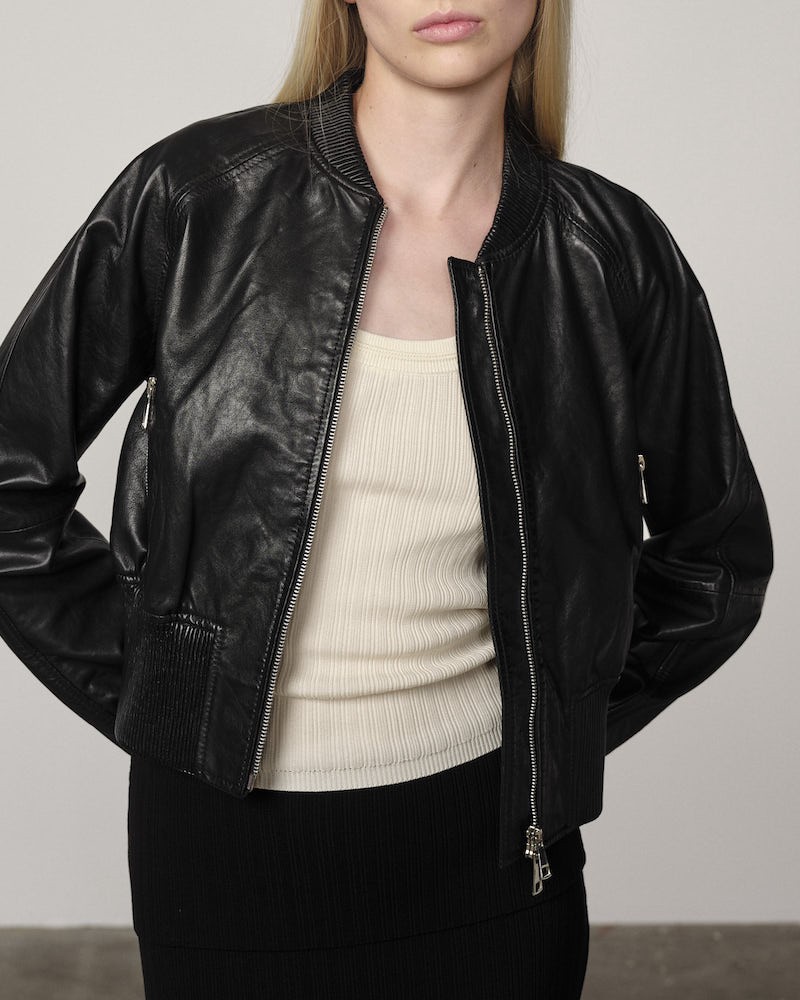 Herskind Dario Leather Jacket Black modelbillede
