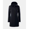 Pack shot af UBR Althena Coat Black på neutral baggrund