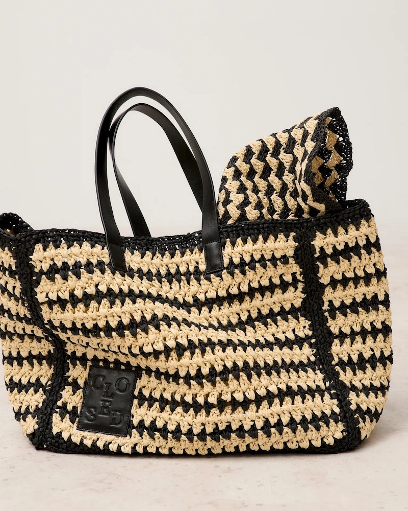 Image billede af Closed Raffia Bag Ecru Black