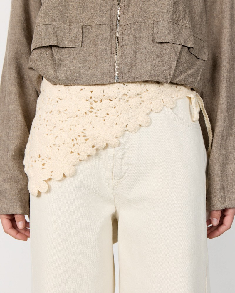 Model billede af Leveté Room Pila 1 Scarf Offwhite