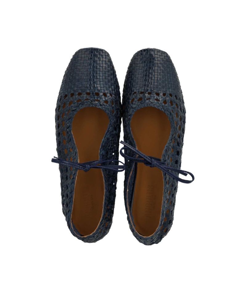 Pack shot af Angulus 1698 Flet Ballerina Navy på hvid baggrund