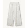 The Garment Fleur Pants Cream   ecru bukser på neutral baggrund