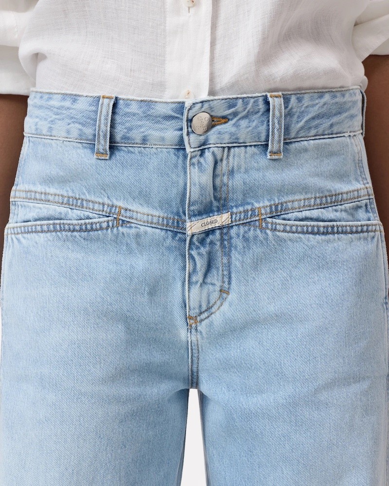 Close up af Closed Tori X Jeans Light Blue