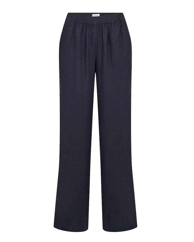 Pack shot af Leveté Room Naja 7 Pants Dark Navy