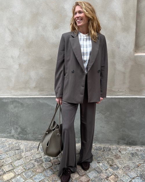 Harris Wharf London Flared Trousers Rayon Ebony Grey