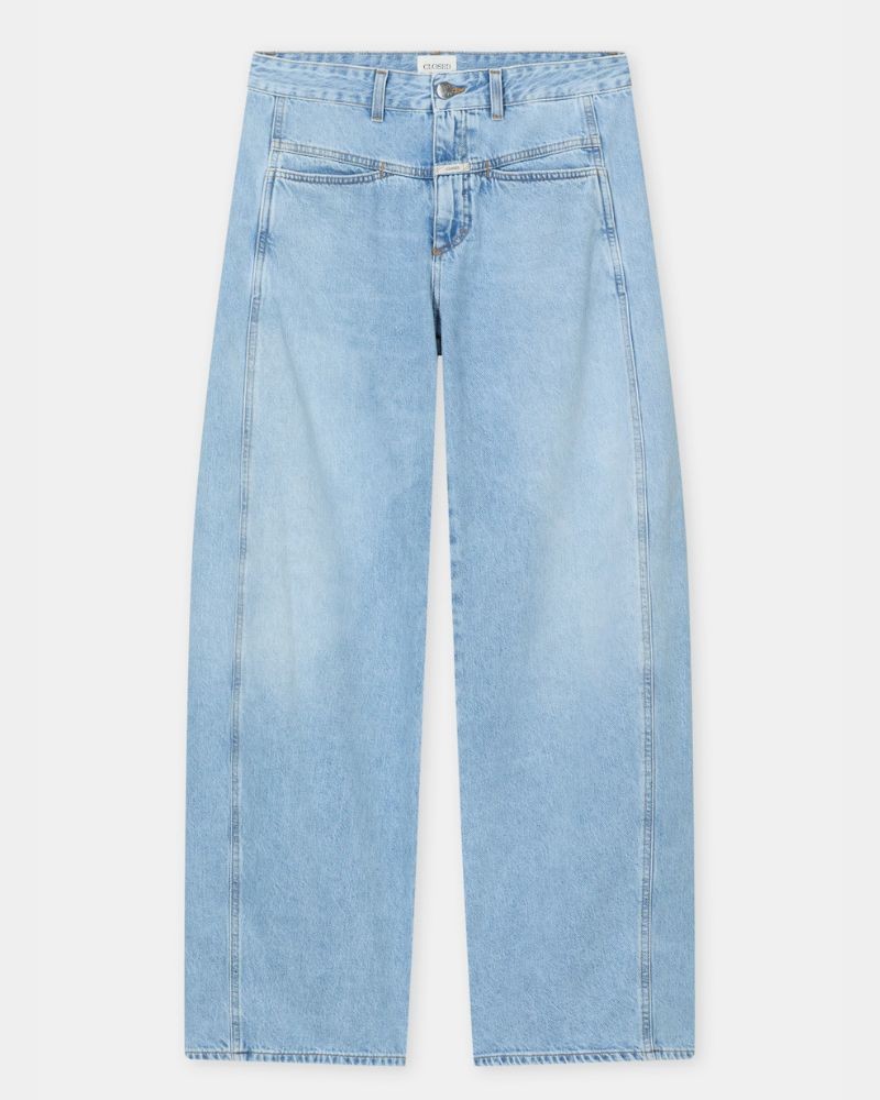 Pack shot af Closed Tori X Jeans Light Blue C21121-18S-4M