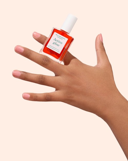 Manucurist Active Glow Cranberry