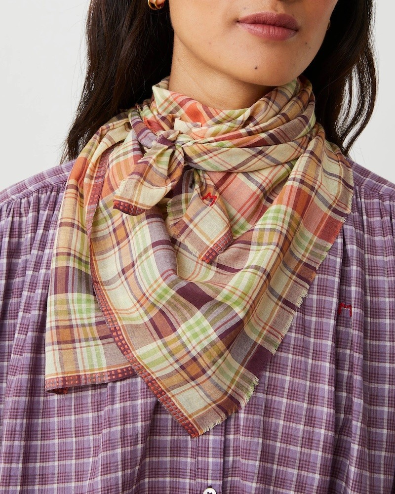 Model billede af Moismont Secret Scarf 817 Jasper