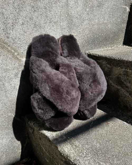 New Zealand Boots Crossover Slipper Coffee