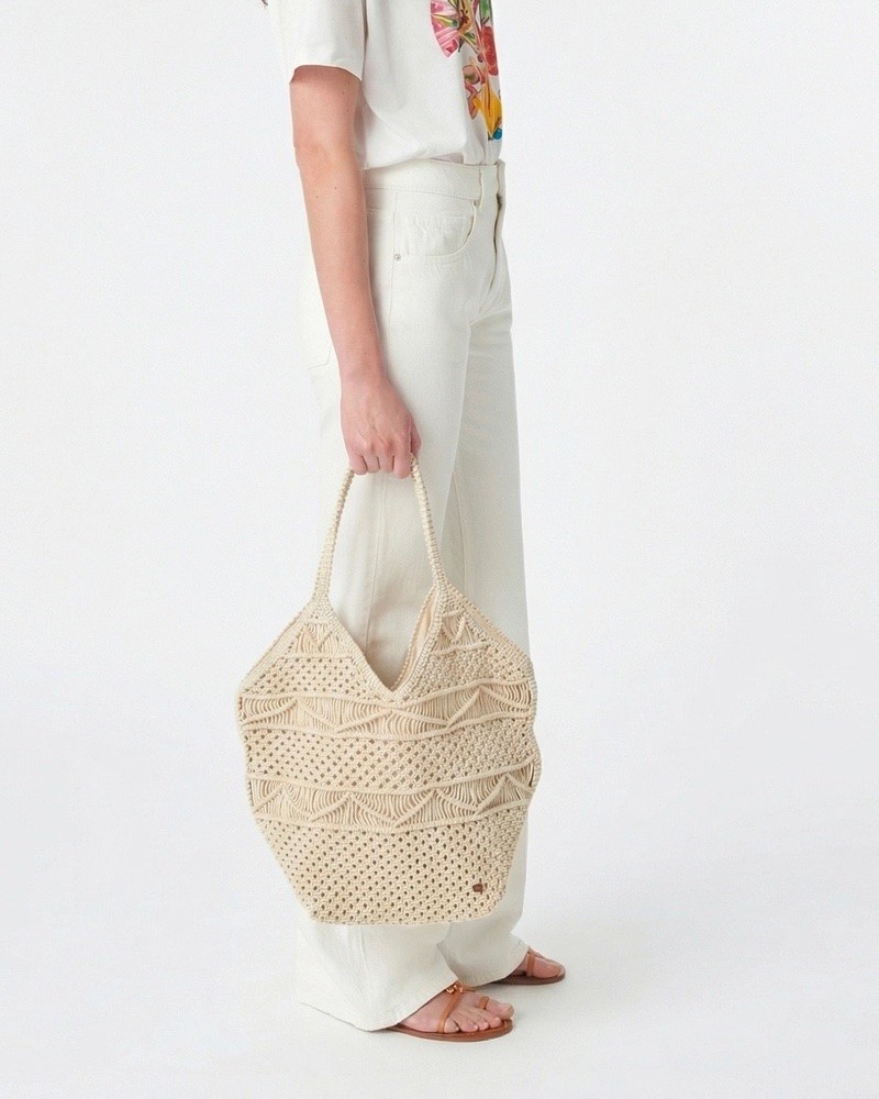 Model billede af Vanessa Bruno Panier Bag Ecru