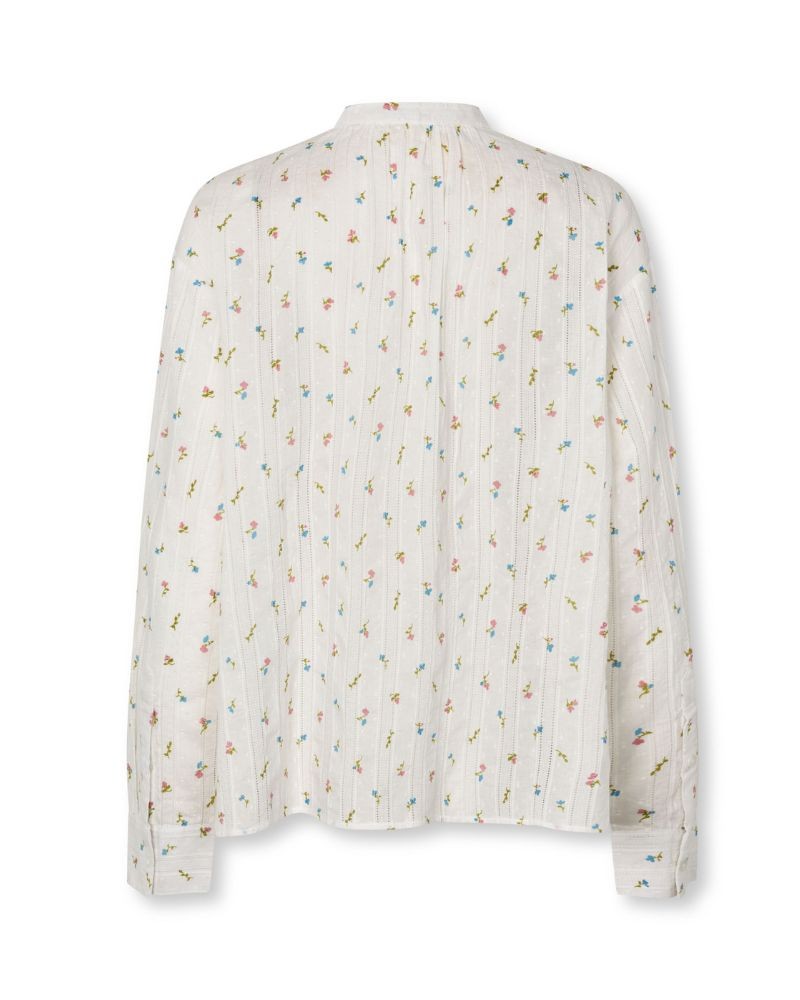 Pack shot af Nué Notes Florian Shirt Blooming Tapestry bagfra